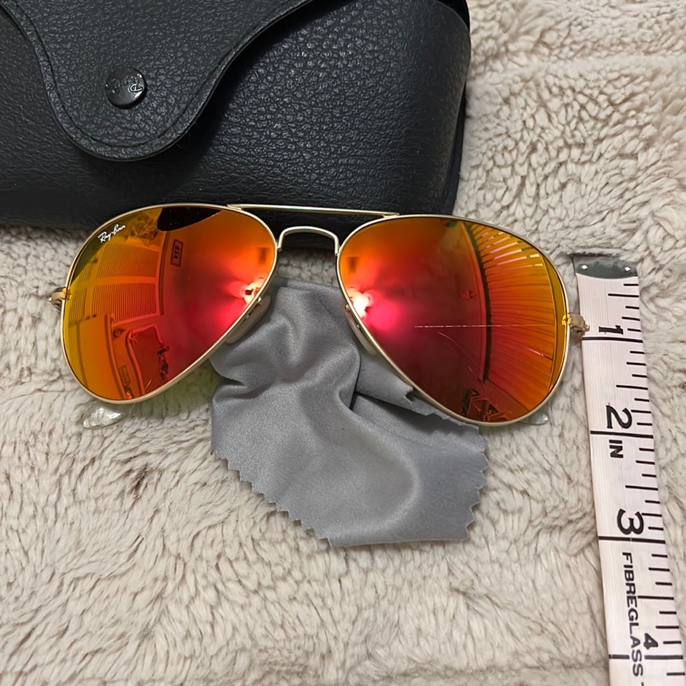 Authentic Ray•Ban aviators - Picture 6 of 8